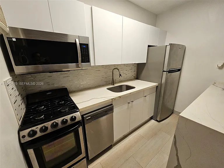 1723 Liberty St #3 — Photo 3