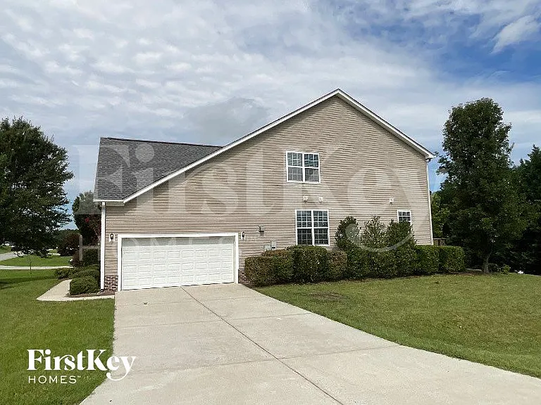 319 Ironwood Dr — Photo 10
