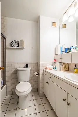 Rented by Acre NY Realty Inc | media 7