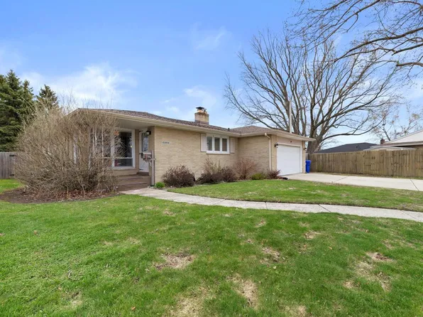 8525 37th AVENUE, Kenosha, WI 53142