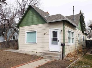 2115 Warren Ave, Cheyenne, WY 82001