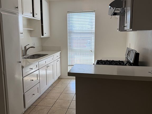 3rd image of 6727 Rosemead Blvd #9