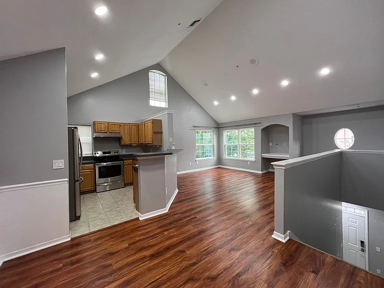 3433 Soho St #203 — Photo 6