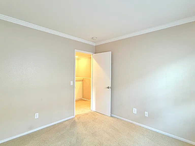 1452 Trouville Ln — Photo 31