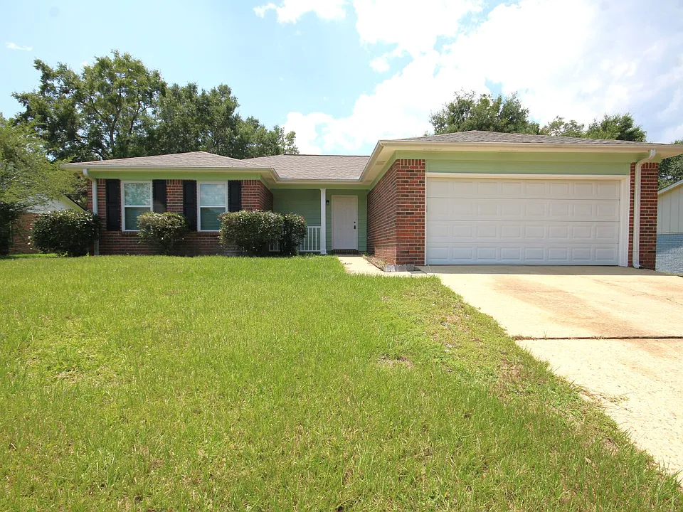4631 Northpointe Cir