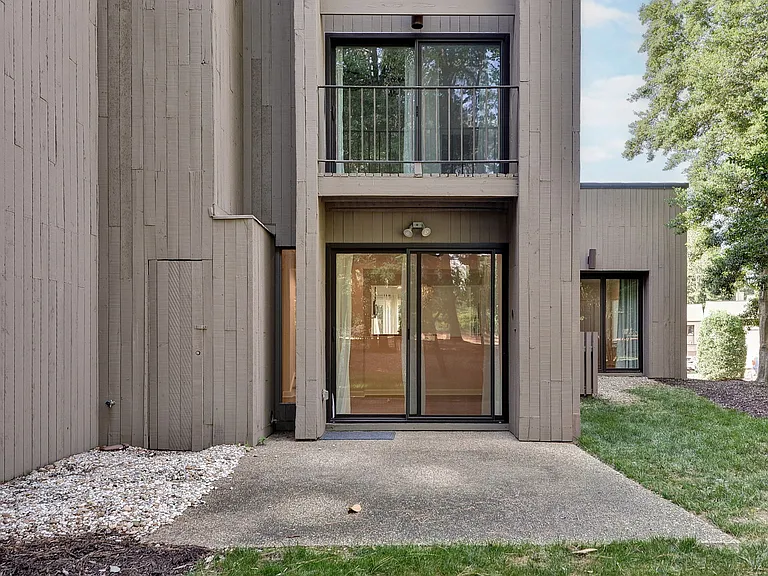 106 Harrops Gln — Photo 35