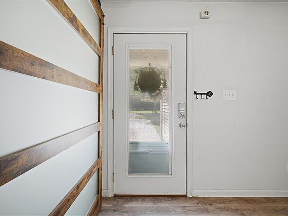 4th image of 208 Terwillinger Rd