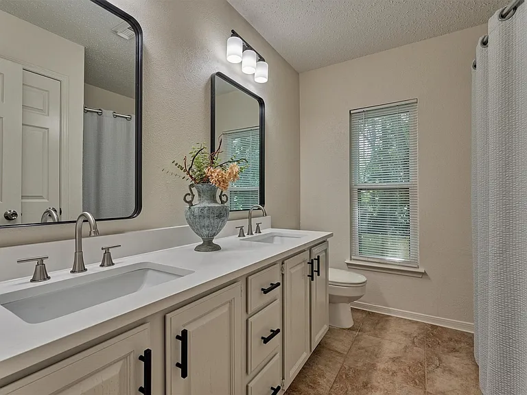 71 Breezy Point Pl — Photo 31