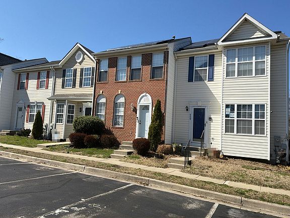 3rd image of 450 Renfro Ct