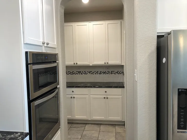 408 Landmark Stone — Photo 25