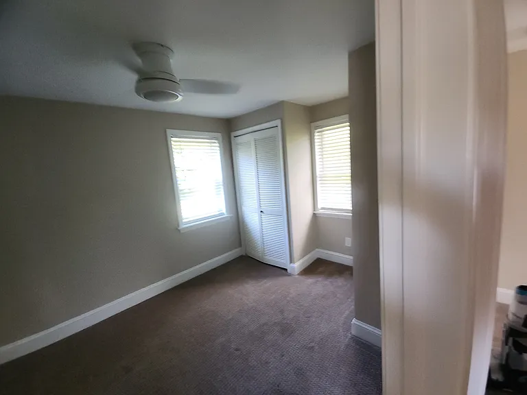 Bedroom 1/front right
