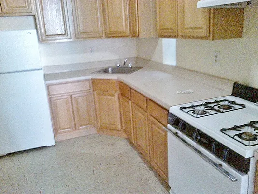 Rented by Bohemia Realty Group | media 14