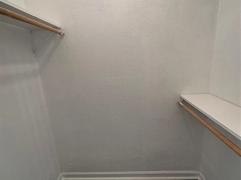 2814 S Bartell Dr #13 — Photo 6