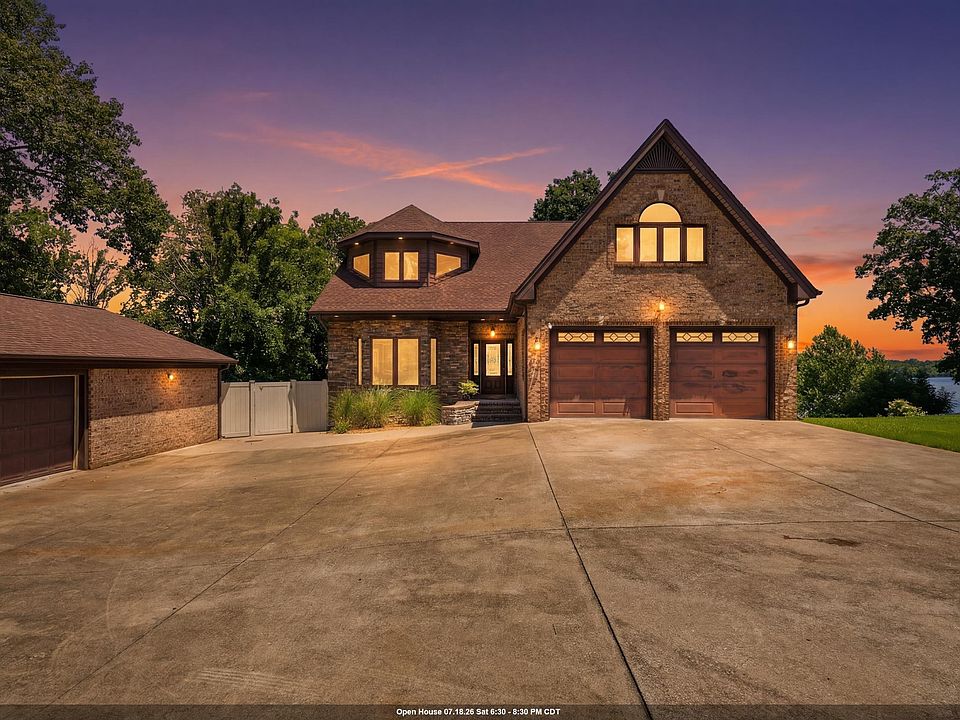 1st image of 785 Carter Dr