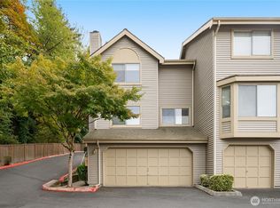 Larkspur Landing Condo, Bellevue, WA 98008