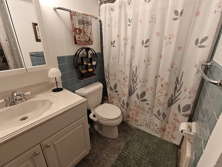 922 24th St NW #103 — Photo 6