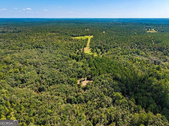 2nd image of 257 Carpenter Rd