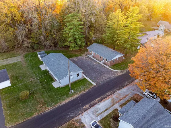 16 E Branson St, La Fontaine, IN 46940