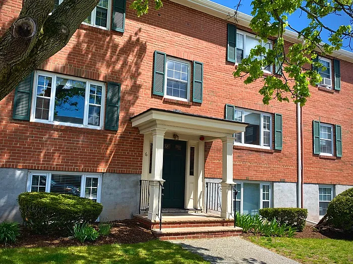 7 Harris Cir #11