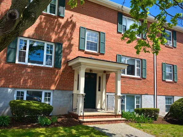 7 Harris Cir #11, Arlington, MA 02474