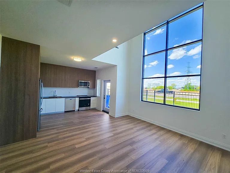 4400 Laurier Pkwy #213 — Photo 2