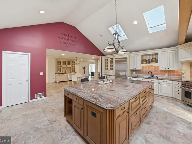 7 Monroe Pl — Photo 6