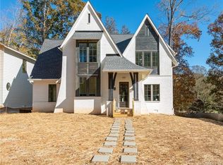 432 Sardis Ln, Charlotte, NC 28270