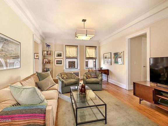 2nd image of 871 W End Ave #7D