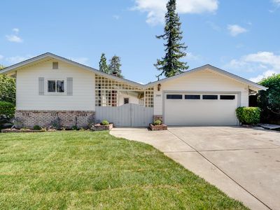 2005 Helena Way, Redwood City, CA, 94061