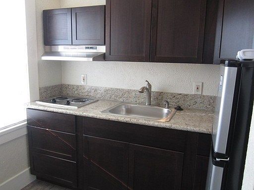 3rd image of 721-727 S Virginia St #727-1