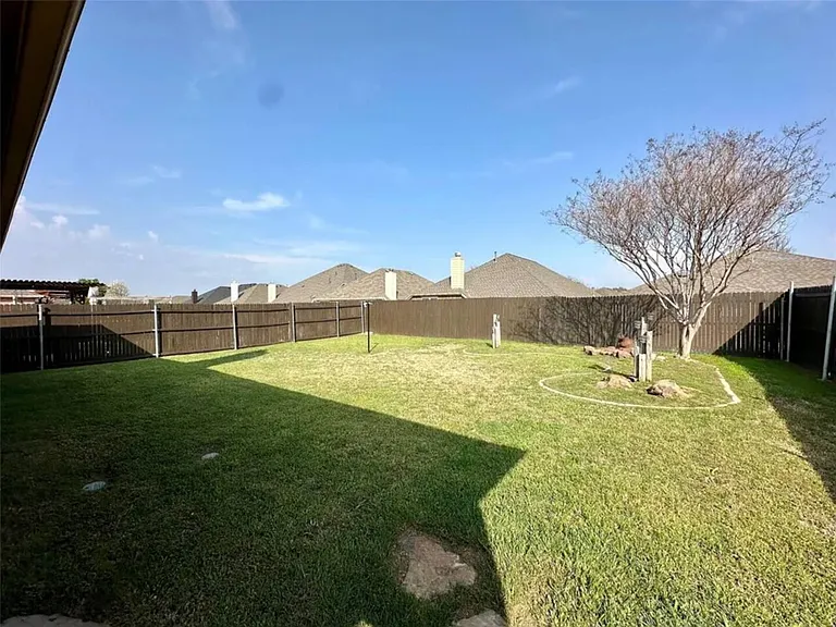 Dawn Spring Dr — Photo 28