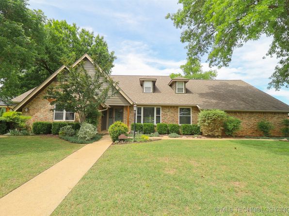 2995 E 56th Pl, Tulsa, OK 74105