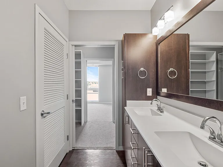 The Flats at West End — Photo 46