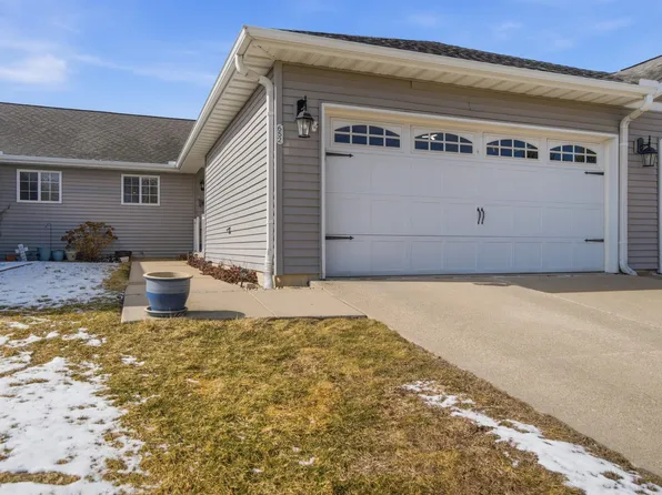652 Bittersweet Ave, Metamora, IL 61548