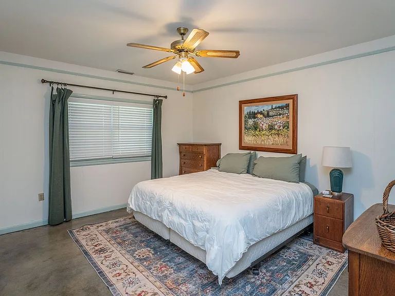 1101 Biscayne Dr — Photo 17