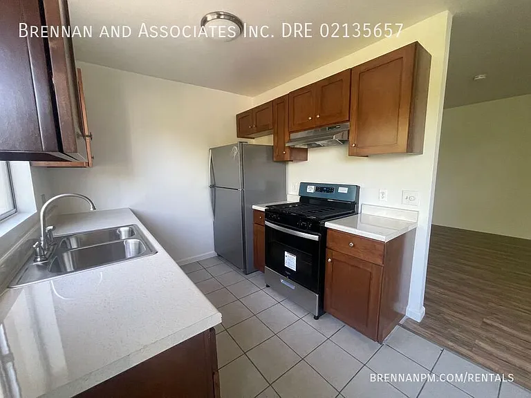 1540 Fern St #A — Photo 4