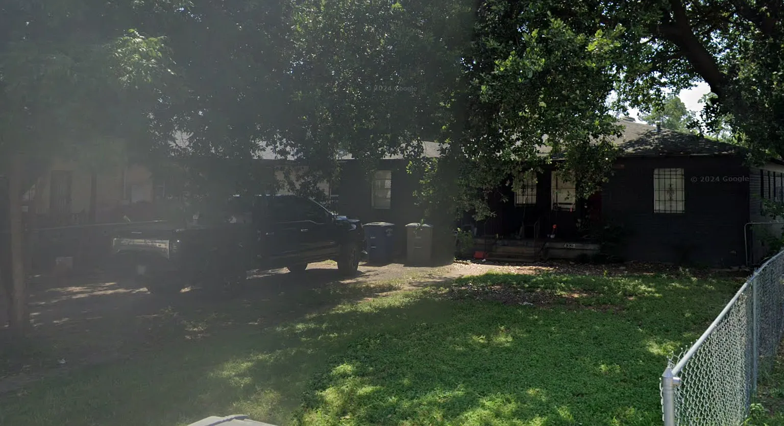 3 bed, 975 sqft, $1,600 — Photo 1