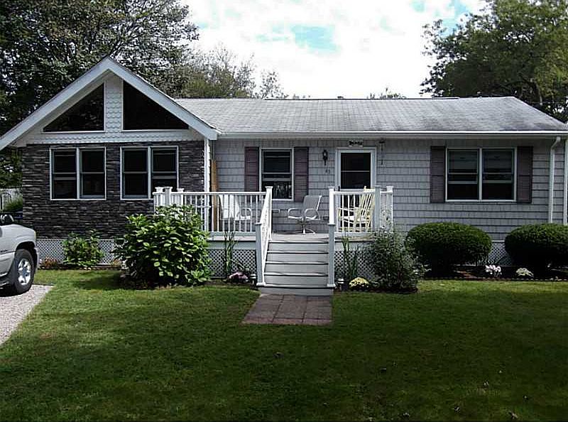 43 Benson Ave, Westerly, RI 02891 Zillow