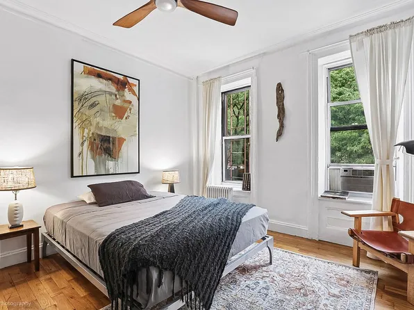244 E 90th St APT 2A, New York, NY 10128