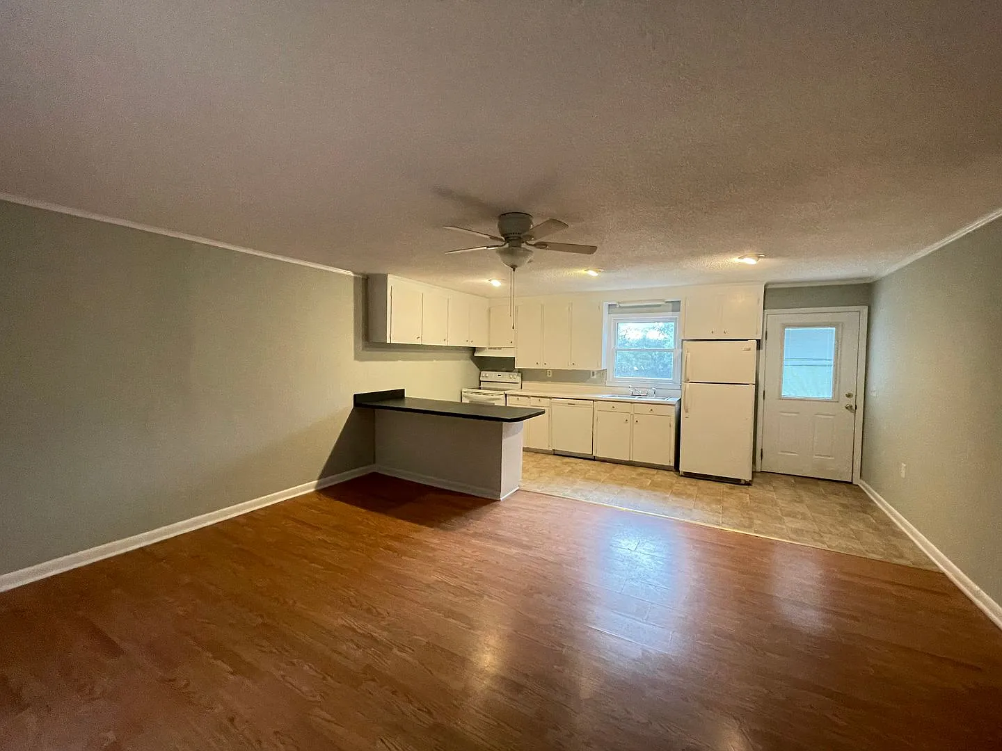 Lease Assignment Please Inquire! Cozy Normaltown Two Bedroom Home — Photo 4