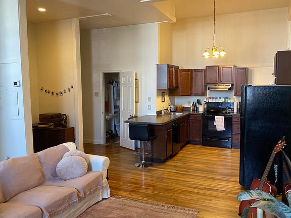 5th image of 252 Morgan St APT 212