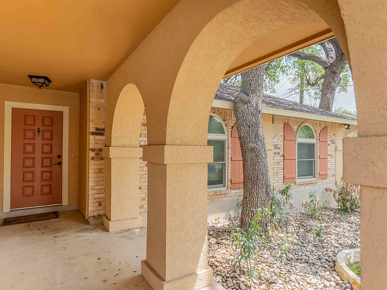 2331 Bluffridge St — Photo 4
