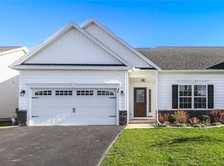 44 Kirkdale Cir, Rochester, NY 14612