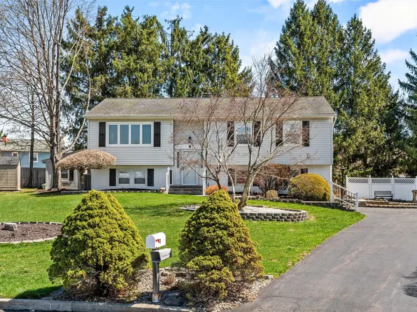 8 Puritan Lane, Blooming Grove, NY 10992