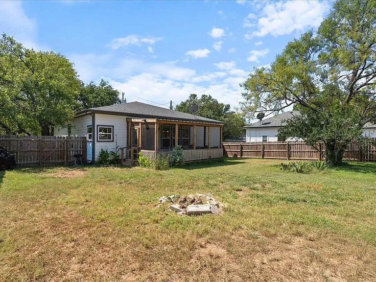 306 Songwood Dr — Photo 15