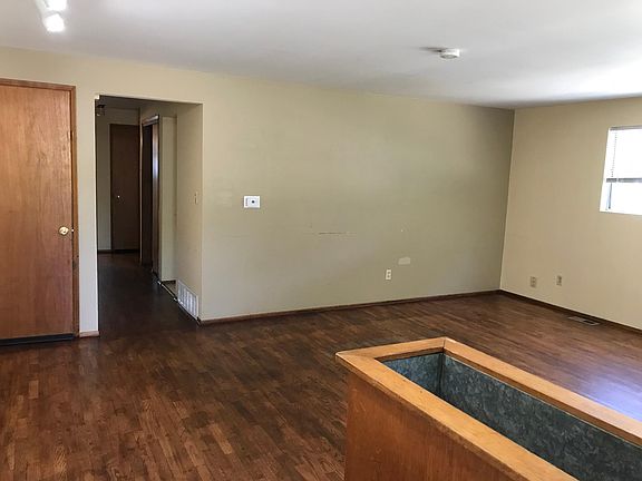 4th image of 12313 35th Ave NE #12313B