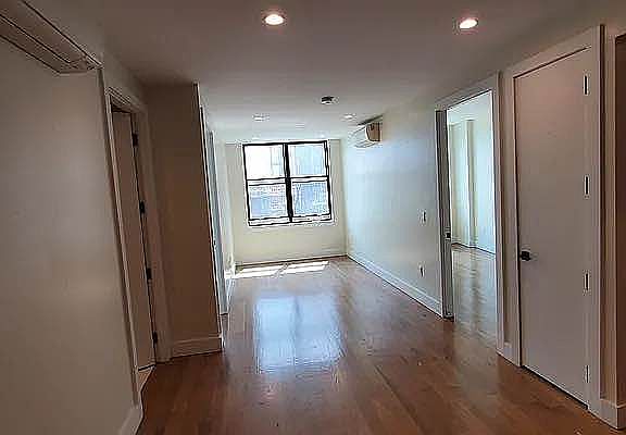 2nd image of 290 Cypress Ave #5