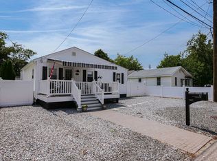 12 Locust Rd, Villas, NJ 08251