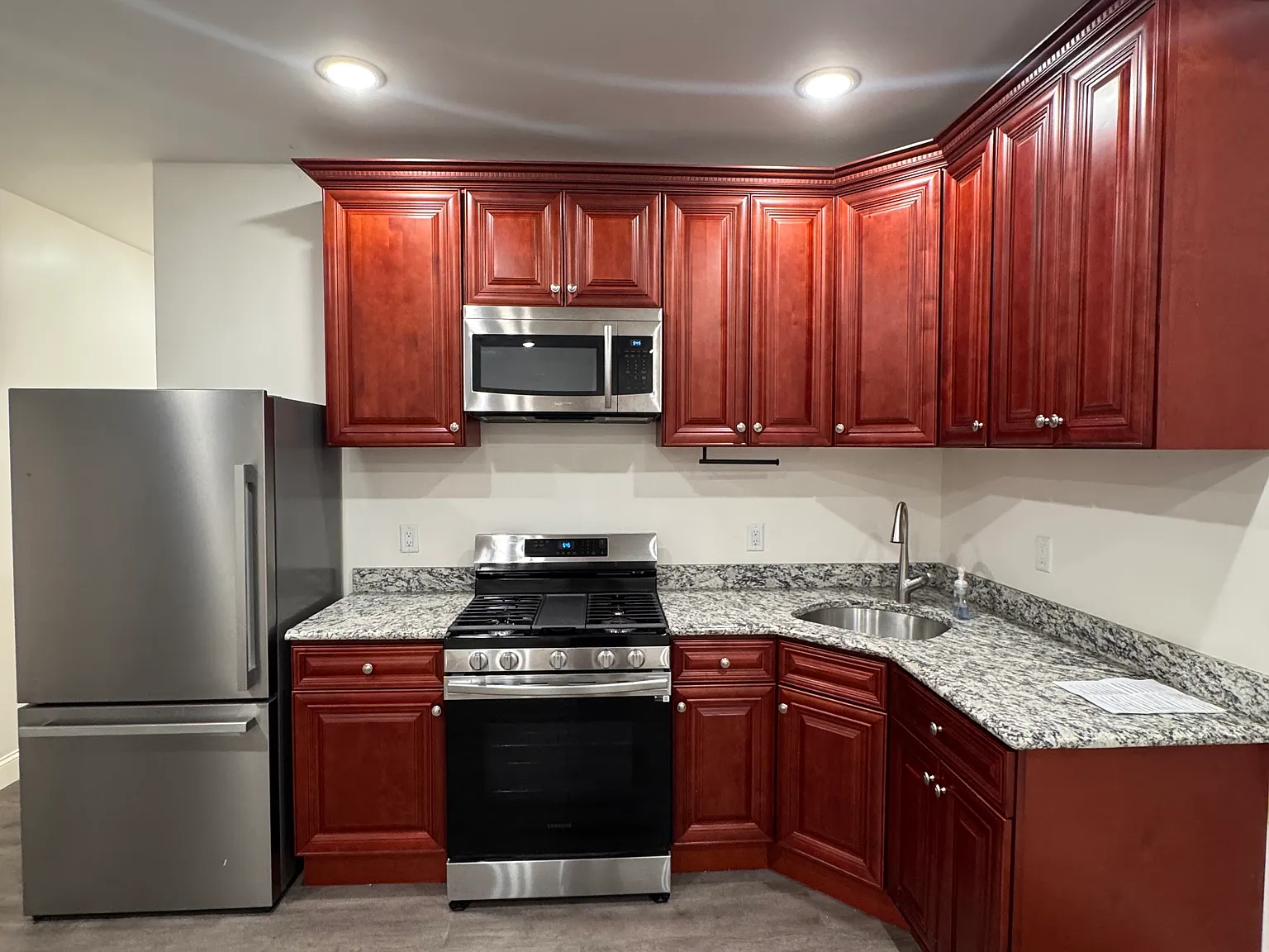 2 bed, $1,975 — Photo 3