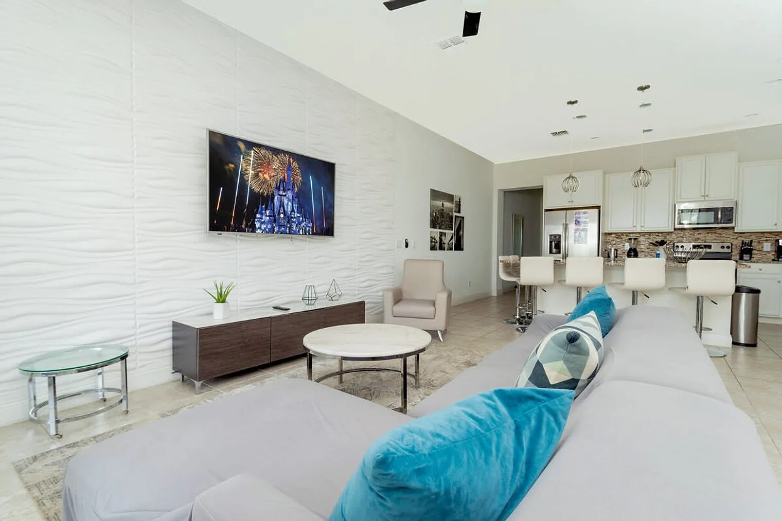 5 bed, 4.0 bath, 2281 sqft, $4,234 — Photo 1